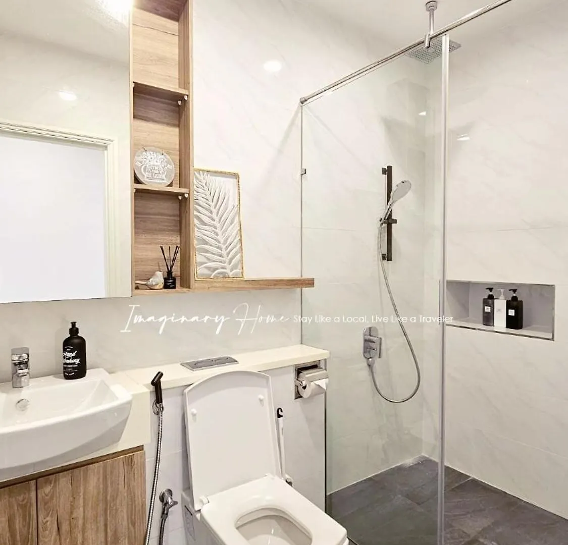 Paragon Suites Studio Apartment With Netflix, Ciq &Sg View Johor Bahru Malaysia